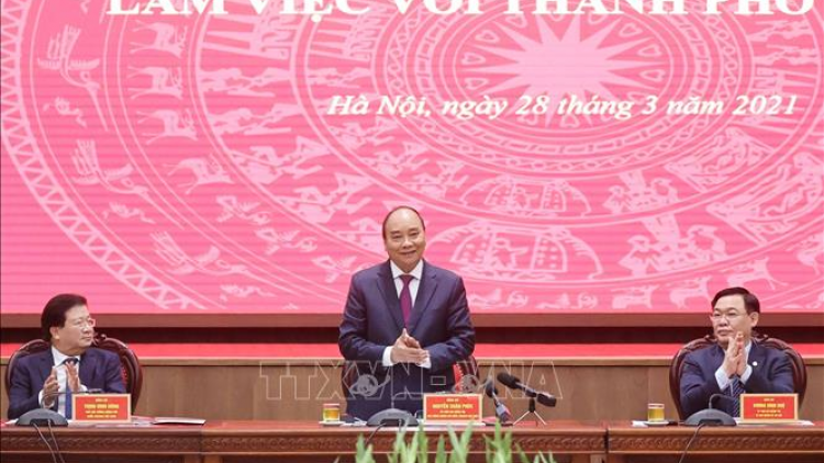 Ồng Nguyễn Xuân Phúc Thủ tướng Chính phủ lơh broă mờ Kuang đơng lam bồ Thành ủy Hà Nội