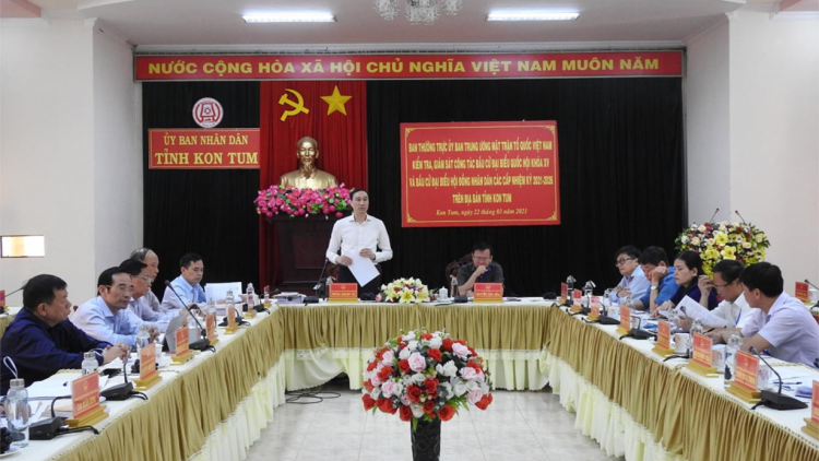 Ủy Ban Mặt trận Dà lơgar Việt Nam sền gròi broă lơh tĕ khà tàm càr Kon Tum