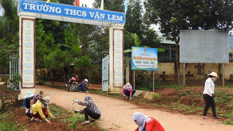 Kon Tum: Rơcang ai ngai sơn đờm mŭt bơsram nam bơsram pa tàm tiah làng bol kòn cau in