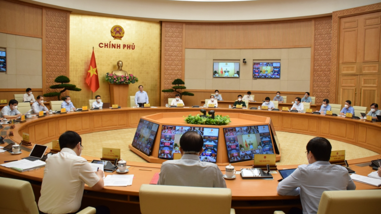 Thủ tướng Chính phủ ồng Phạm Minh Chính đơng lam pơrjum pờ tơlĭk tàm internet gùt lơgar bè lơh rơndăp broă