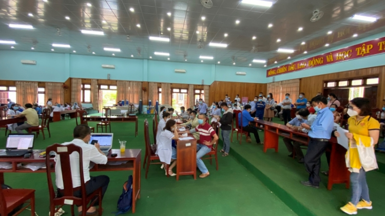 Dăk Nông: Jơh nhai 11 geh cit tơl sơnơm vaccine ding dơ̆ 2 geh 65% khà kờp làng bol rơlao 18 sơnam