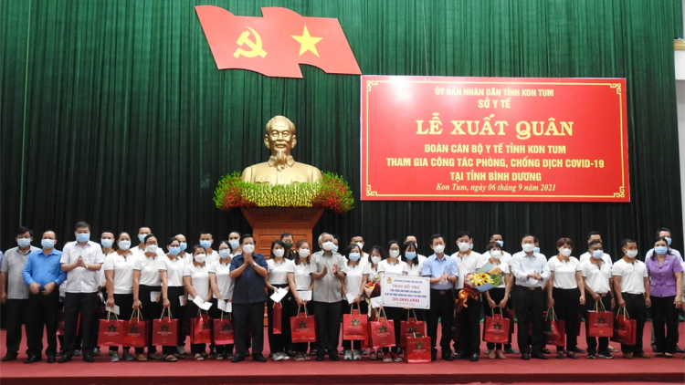 Kon Tum: 30 nă bác sỹ, điều dưỡng lòt gùng tus càr Bình Dương nàng dong kờl rơcang sơndră mờ kòp Covid-19