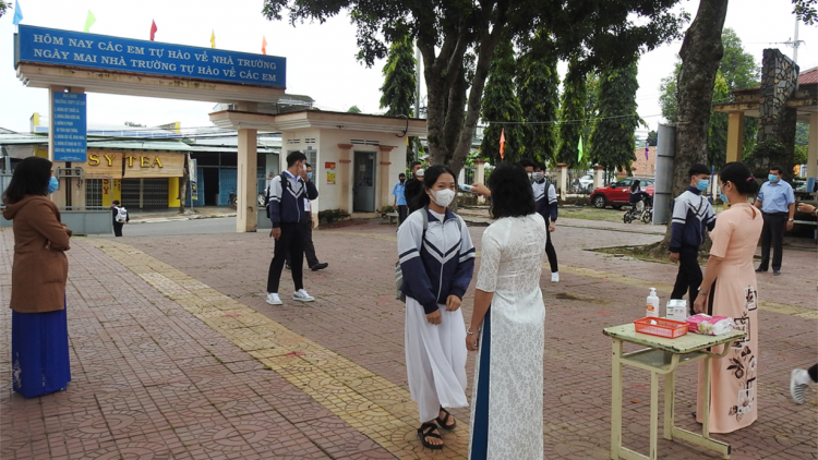 Kon Tum: Kơnòm bơsram sơn đờm lòt bơsram tơrgùm bal