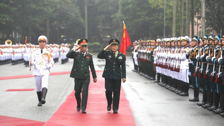 Bộ trưởng Bộ Quốc phòng lơgar Lo lòt còp lơgar Việt Nam