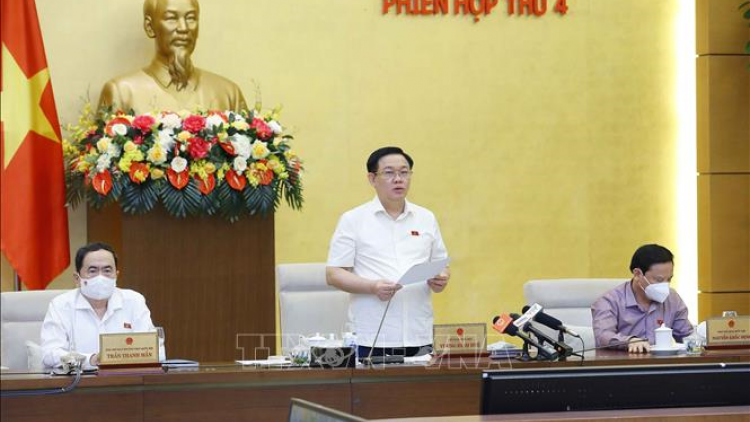 Tơn jơh pơrjum dơ̆ 4 Ủy ban Thường vụ Quốc hội