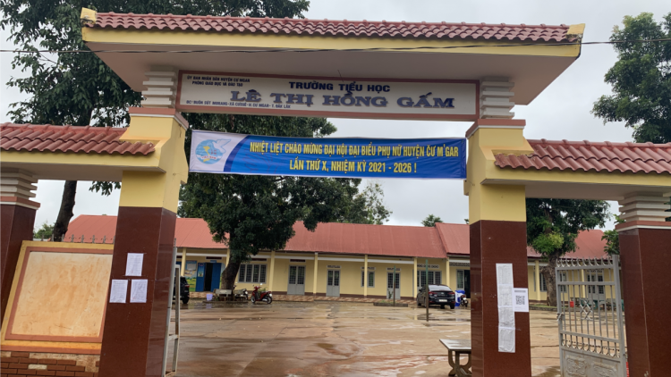 Broă lơh “gùng internet mờ măi tính oh in” cèng bơta chờ tus mờ tiah ngài càr Dăk Lăk