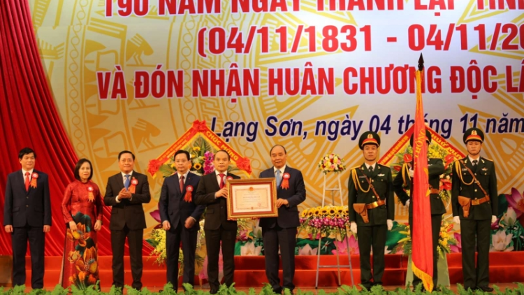 Chủ tịch lơgar ồng Nguyễn Xuân Phúc tus pơrjum tơnkah 190 nam ngai crơng gơs càr Lạng Sơn