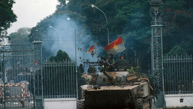 Ling tơngklàs tiah đah Jum dà lơgar Việt Nam tàm jơnau kah yau tam lơh tơngklàs jơi bơtiàn