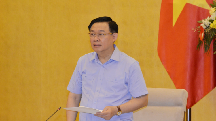 Chủ tịch Quốc hội lơh broă mờ Thường trực Ủy ban ală broă mpồl bơtiàn bơh Quốc hội dê