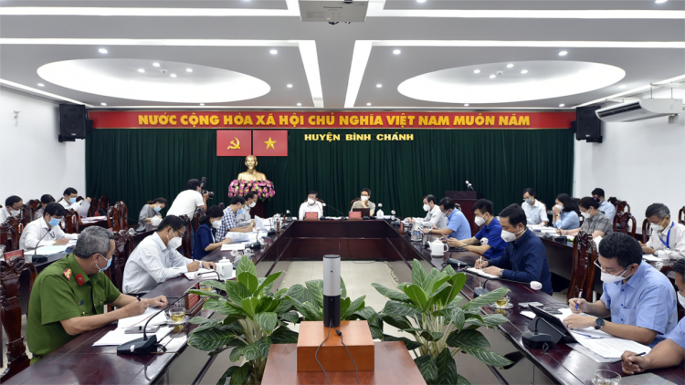Phó Thủ tướng ồng Vũ Đức Đam tơngkah ƀòn dờng Hồ Chí Minh tàm broă lơh jat Chỉ thị sồ 16
