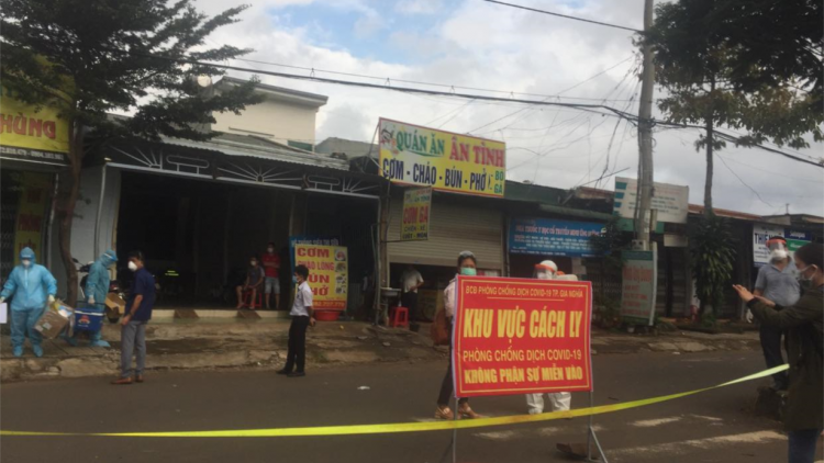 Dăk Nông gŏ cau bơtờp kòp Covid-19 tàm mpồl bơtiàn