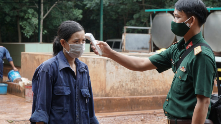 Binh đoàn 15 (Gia Lai): Rcang sơndră kòp geh cồng nha, sền gròi rài kis cau lơh broă in