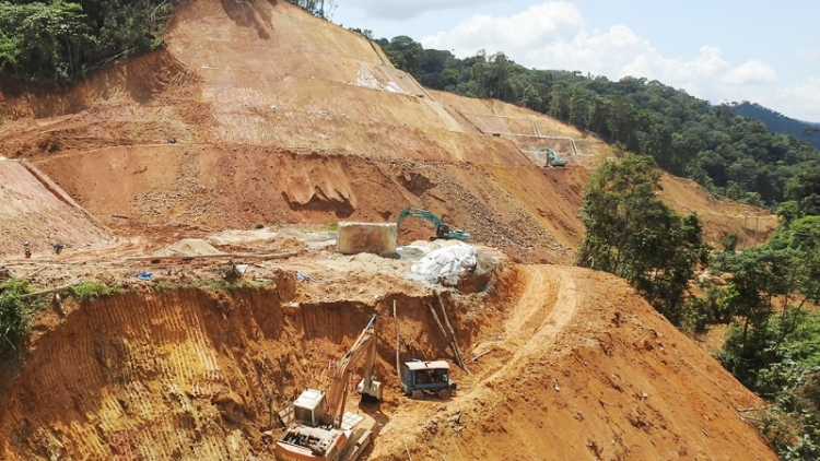 Kon Tum dong kờl làng bol ù bồr tơ̆p tàm broă lơh gùng rơndeh 24