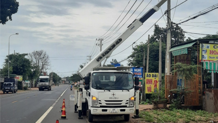 Sơrbăc mhar lơh niam wơl tơn rcang sơndră lài bơta aniai gùng che ồs đèng tàm Cư Jŭt