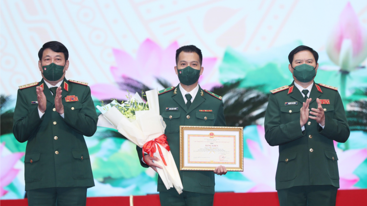 Cau đơng lam bồ sơnam đoàn viên jơh nùs tài làng bol