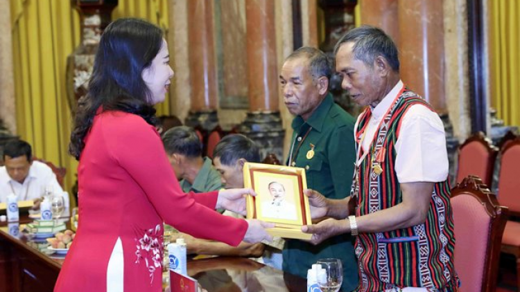 Phó Củ tịc lơgar mò Võ Thị Ánh Xuân wă mpồl cau geh màng mờ dà lơgar càr Dăk Nông