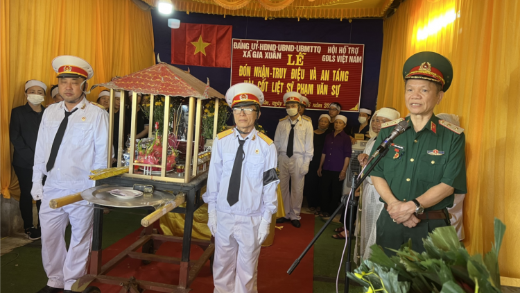 Jòi, tờ tơrgùm, đal git mat sơnđan ƀồc ntìng cau ling chơt màng- kal ke kàr lơi kung pal lơh