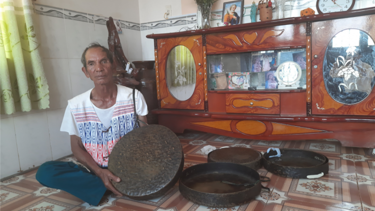 Kra ƀòn ồng K’Tiếu: Nghệ ñân jơh nùs mờ niam chài cing mồng bơh cau K’ho dê