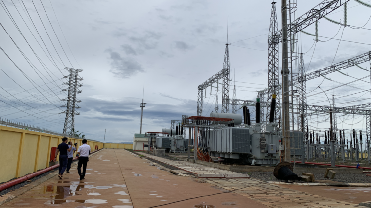 Ròt jơnau cih: Jơnau gơlời wơl kơp kơnờm ir bơh ồs đèng Tây Nguyên dê - Jơnau cih dơ̆ 2: Lơh gơ jă gơ jal, pleh adat boh lam, ồs đèng càl lơh geh cồng nha mơya jê sồt