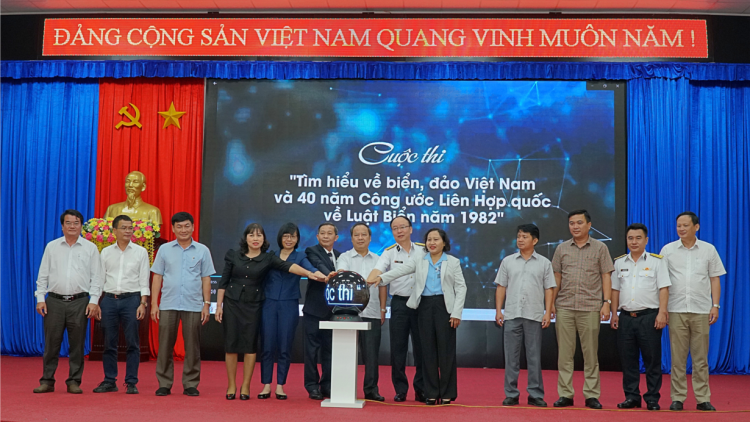 Gia Lai: Lam lơh dơ̆ pơrlòng jòi git bè dà lềng, bồt bơlàu Việt Nam