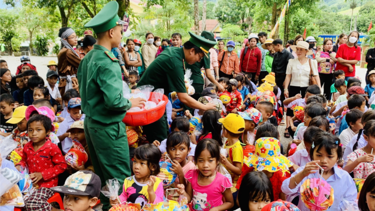 Sa tềp trung thu tàm tiah nhàr dà lơgar