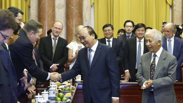 Củ tịc lơgar ồng Nguyễn Xuân Phúc wă ală cau jak chài dunia tus bal broă lơh “Tìp mat Việt Nam”