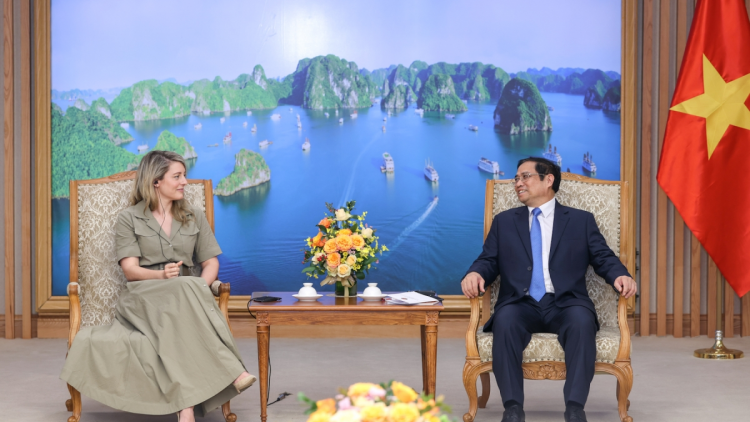 Thủ tướng ồng Phạm Minh Chính wă rò Ƀộ trưởng Ƀộ Ngoại giao lơgar Canada