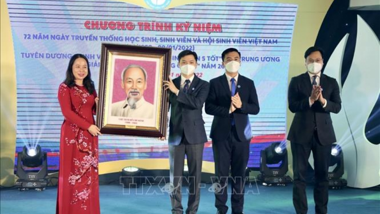 Phó Củ tịc lơgar mò Võ Thị Ánh Xuân tus bal Broă lơh tơngkah kir sơnrai 72 nam ngai bơhiàn kơnòm bơsram, cau bơsram dờng Việt Nam