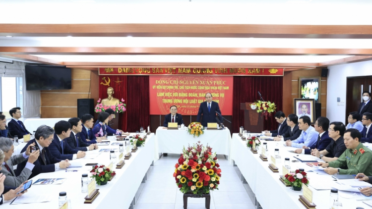 Củ tịc lơgar ồng Nguyễn Xuân Phúc lơh broă mờ Mpồl cau chài cah rơña Việt Nam