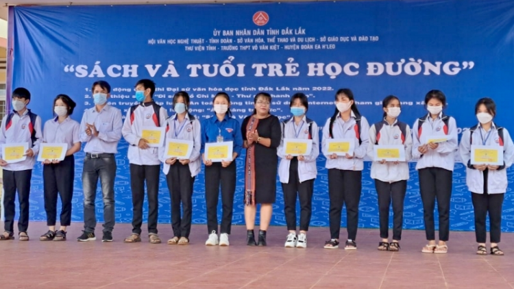 Dăk Lăk: Sră mờ cau kơnòm să bơsram sră tus mờ kơnòm bơsram tàm tiah ngài