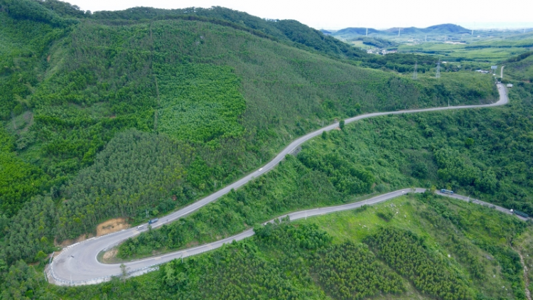 Càr Gia Lai pal tơnguh bơtàu broă lơh gùng tơrbŏ bal mờ tiah tàm gùl lơgar