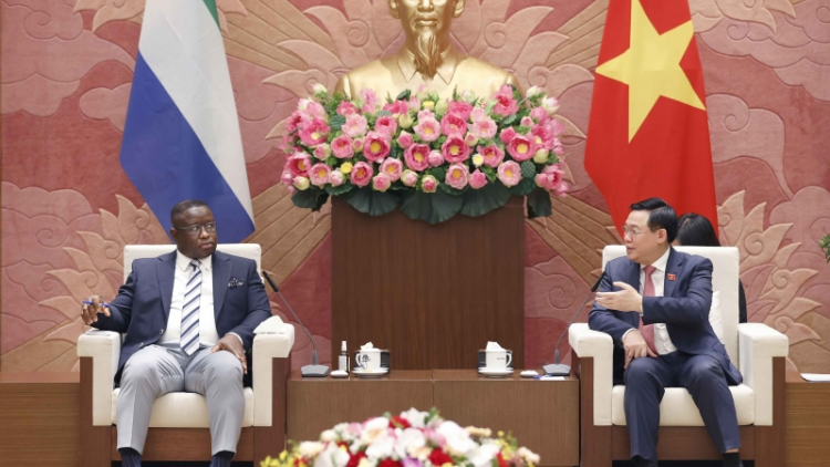 Củ tịc Quôk hội ồng Vương Đình Huệ wă rò Kwang ătbồ lơgar Sierra Leone