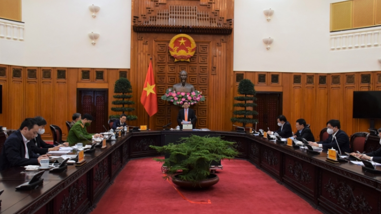 Thủ tướng pơrjum bè lam lơh jăt rơndăp broă lơh bơtàu tơnguh ngui khà sồ làng bol ơm kis, sơnđan mat mờ tŏp ƀang kị điện tử drơng tam gơl sồ dà lơgar