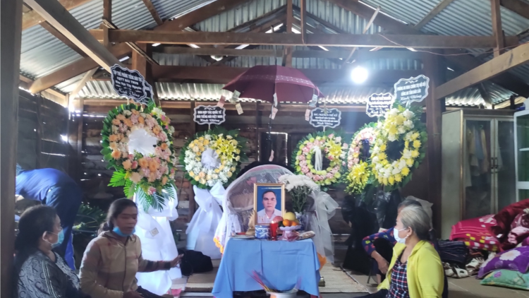 Cau lơh ƀăo ồng Kpă Si Mon tơ̆p tàm ƀòn tờm Chư Mố, Ia Pa, Gia Lai