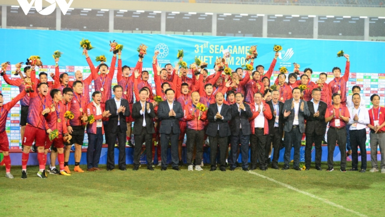 Củ tịc lơgar mờ Thủ tướng Cíñ phủ gờm chờ Mpồl pơlam tàp mờ Mpồl coh plai cau klau U23 dà lơgar Việt Nam