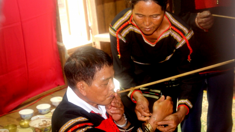 Dăk Lăk: Lơh wơl dơ̆ lơh oh mi bơh cau Rơđê dê