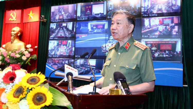 Ƀộ Kwang àng sền wơl bơh sơnrờp lơh jăt bơ̆t bơtàu Kwang àng xã cíñ quy