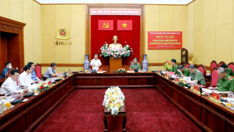 Lam lơh jat Broă rơndap lơh, Broă sền sơwì bơh Mpồl lơh broă sồ 8 tàm Đảng ủy Kwang àng Dà lơgar