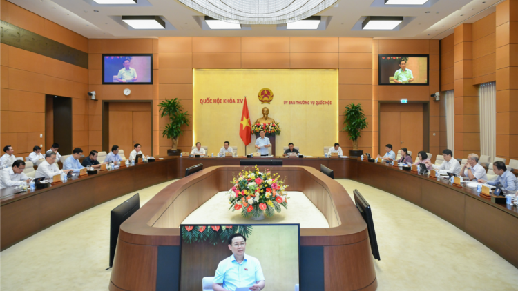 Mŭt Pơrjum kwang bàng Quôk hội lơh kơnòl broă sùm