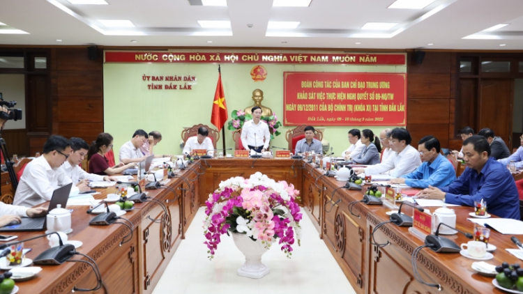 Dăk Lăk lơh jăt Kơrnoăt sồ 09 nam 2011 bơh Ƀộ Cíñ trị dê, mpồl lơh sa kă bro pơgồp bơnah uă ngan bơtàu tơnguh lơh sa- mpồl bơtiàn