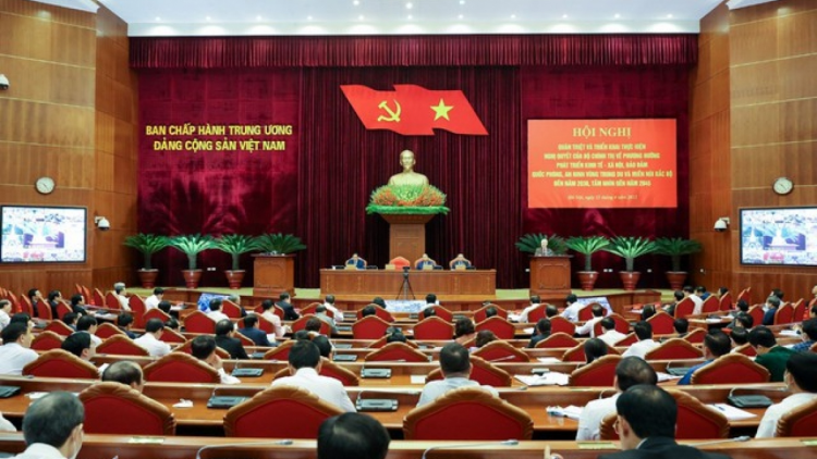 Ƀộ Cíñ trị bơyai lơh pơrjum lam lơh jăt Kơrnoăt bơtàu tơnguh tiah Tây Nguyên tus nam 2030, gùng dà tus nam 2045