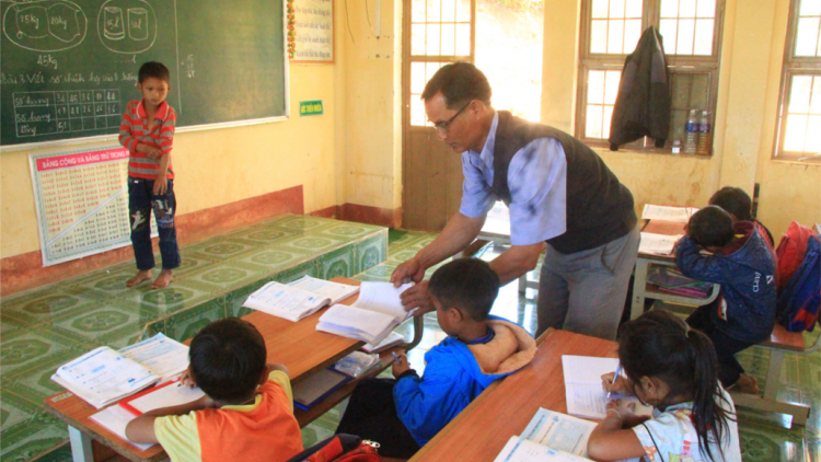 Kon Tum: Tă pơgồp dà kơlhề ngềt ngơ\t bơh cau pơgru tàm anih hìu bơsram Tu Thó dê