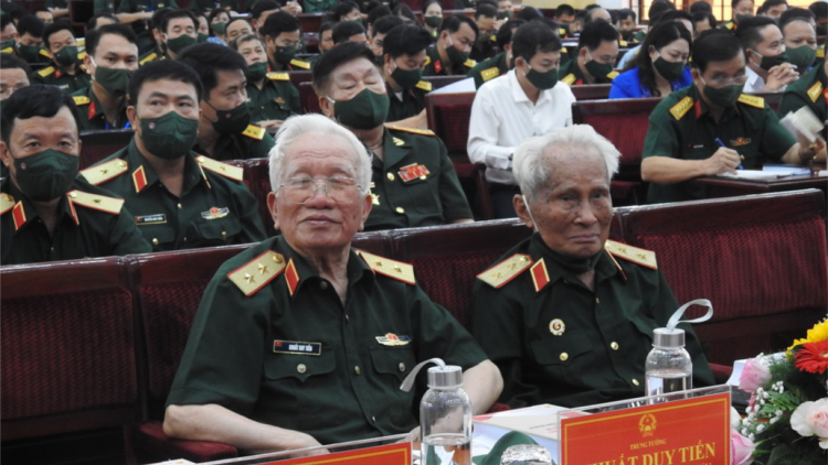 Pơrjum jak chài “Tam lơh pha lin Đăk Tô- Tân Cảnh: Bơta kwơ jơnau kah yau mờ Jơnau bơsram mờng chài