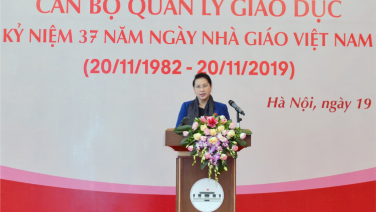 Thủ tướng, kruanh Quốc hội râng rơh tâm mâp ăp ăp Đại biểu quốc hội lah nai nti Việt Nam.