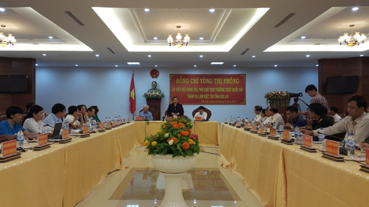 Groi kruanh Quốc hội Tòng Thị Phóng pah kan ta Gialai mpeh hao têh jêng ăp to\ng le\ rngôch kon se