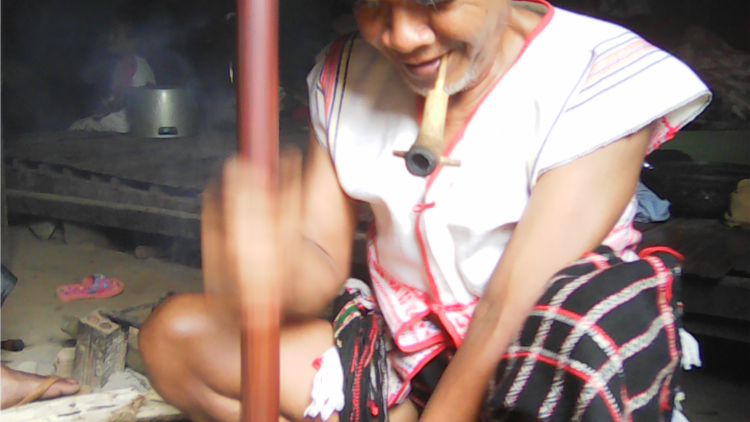 Reng ing juh lha tư\- Trău sa kah n’hanh [ư dak si way ơm bah nu^h Bunong