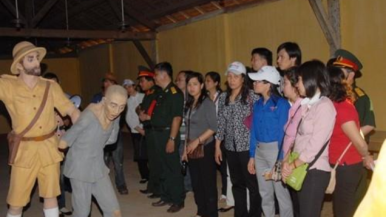 Dak Lak: Wơt dơn Bằng kơp dơn dăp gưl Ntu\k têl ơm yău mha êng ndrung nkông kru\ng Buôn Ma Thuột