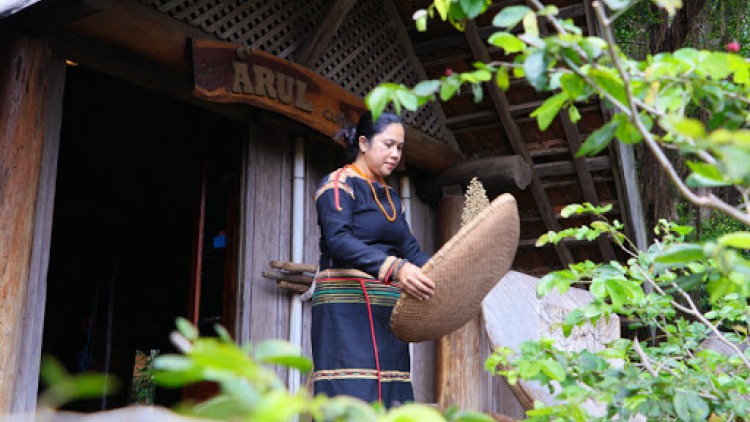 Buôn Akô Dhông rup ue\h [on Rđe nklang nkual [on têh