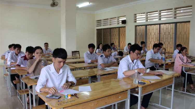 58 rbăn kon se nti tâm Tây Nguyên lôch nar thi bôk năp