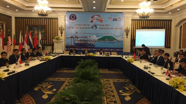 Ăp dak ASEAN tâm nchră nau mât, do\ng mpông trong dak lêng
